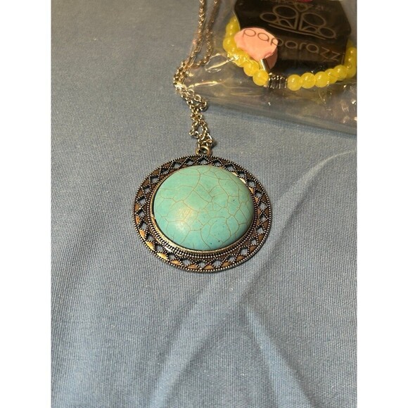 Paparazzi New Sealed Necklaces and Other Jewelry Lot of 5 - Picture 2 of 5